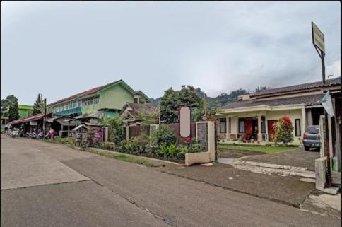 Adinda Homestay 렘뱅 외부 사진